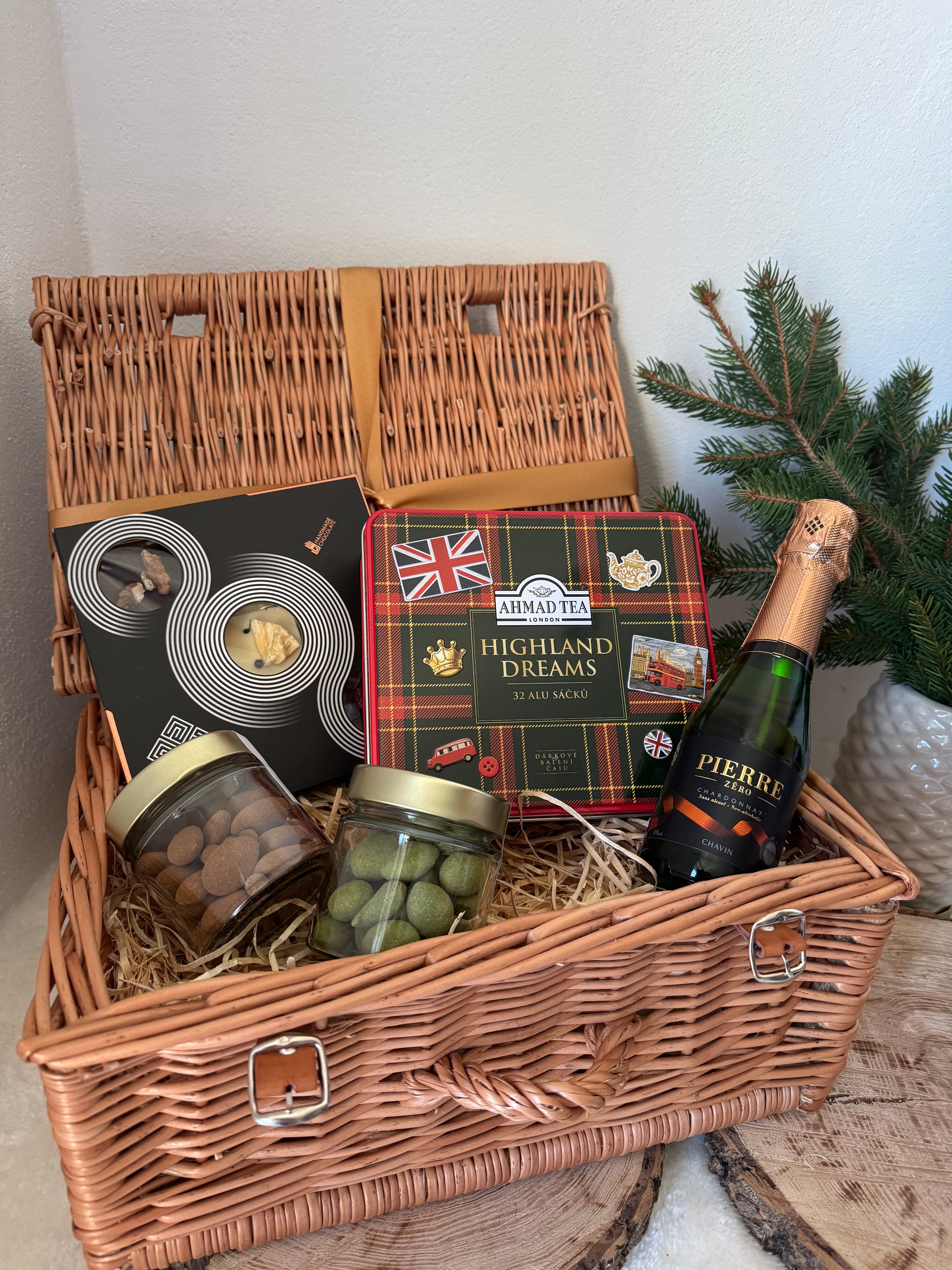 Dárkový koš M - Čaj a čokoláda